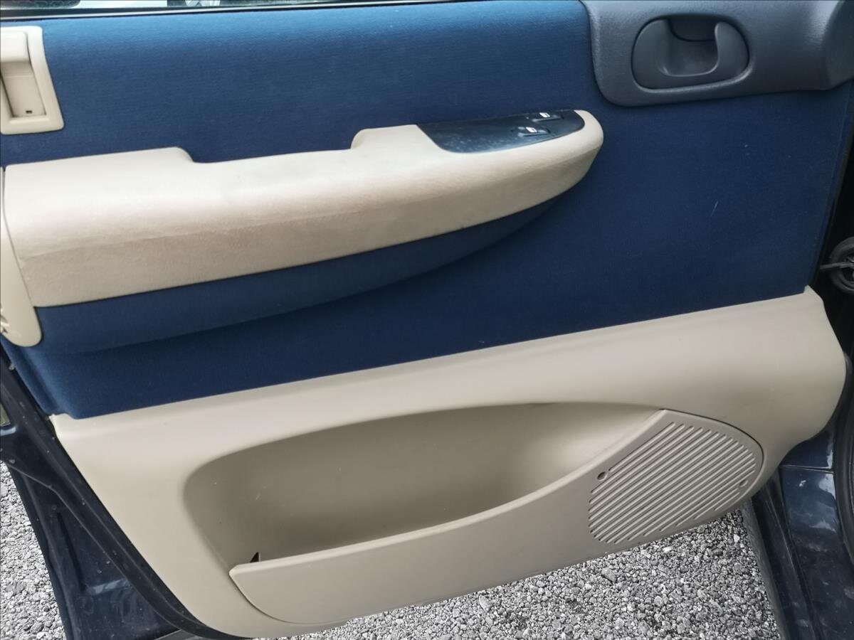 Peugeot 806 Kombi 2,1 l 80 kw