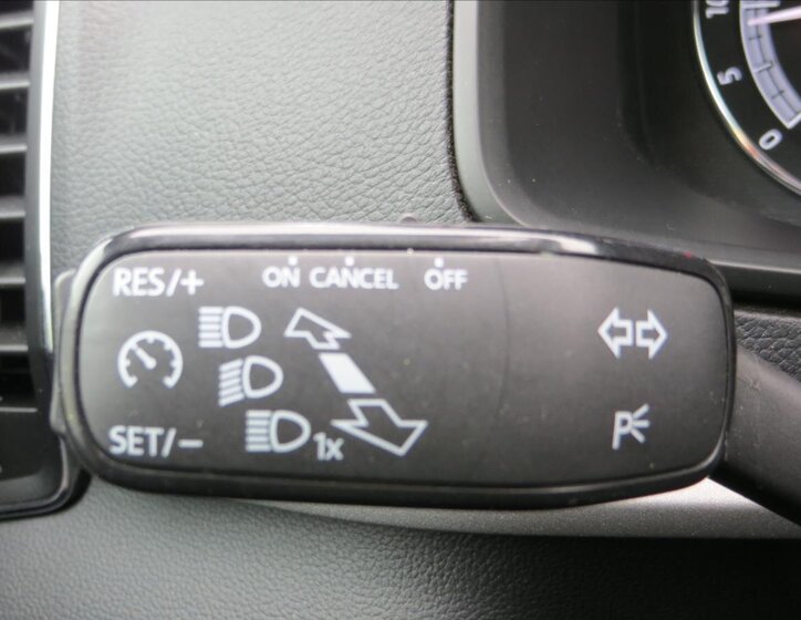 Škoda Karoq SUV / Terénní 2,0 l 110 kw