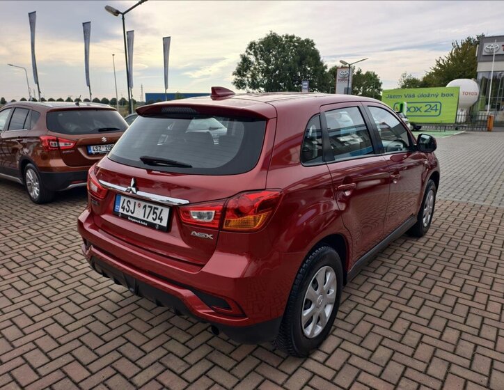 Mitsubishi ASX SUV 1,6 l 86 kw