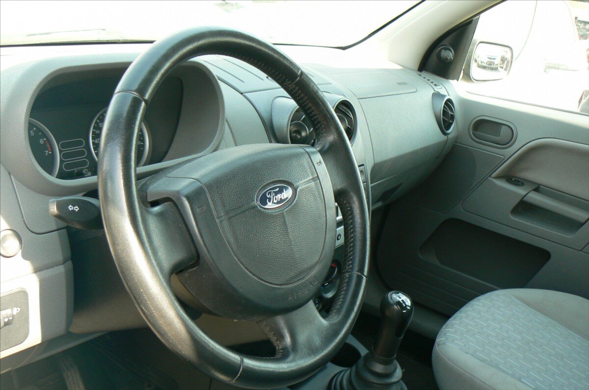 Ford Fusion Kombi 1,6 l 74 kw