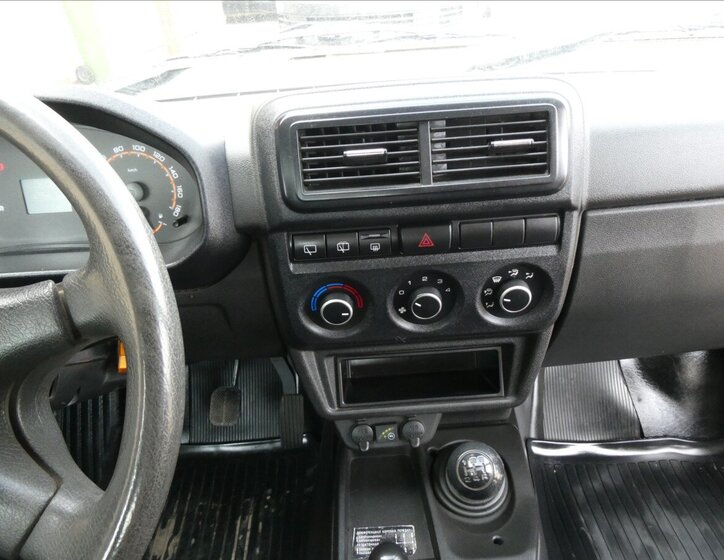 Lada Niva Ostatní 1,7 l 61 kw