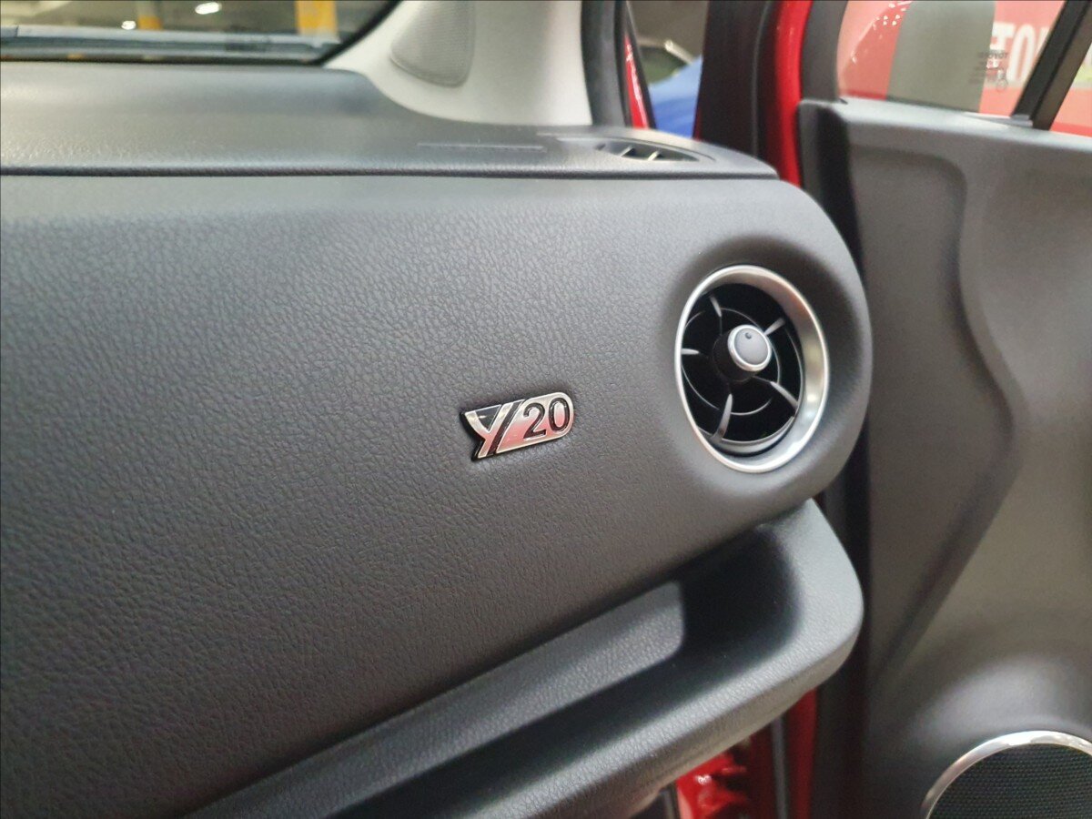 Toyota Yaris Hatchback 1,5 l 82 kw