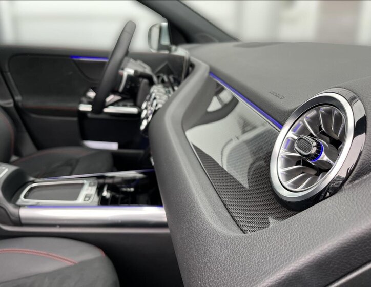 Mercedes-Benz GLA SUV 2,0 l 110 kw