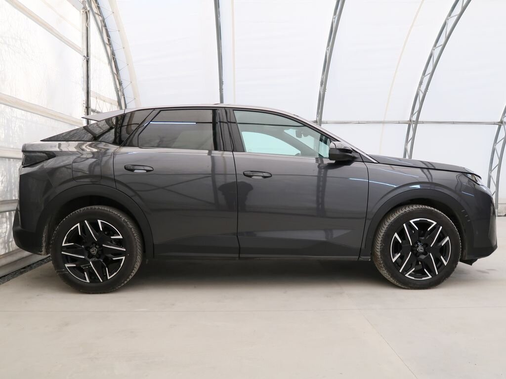 Peugeot 3008 SUV 1,2 l 100 kw