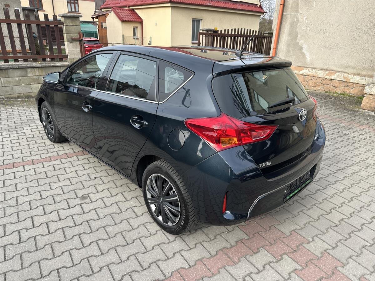 Toyota Auris Hatchback 1,6 l 98 kw