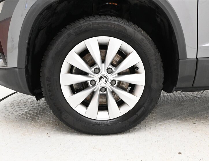 Škoda Karoq SUV 1,5 l 110 kw