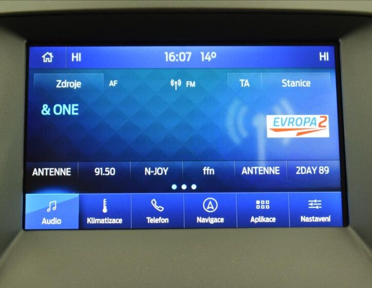 Ford S-MAX MPV 2,0 l 110 kw