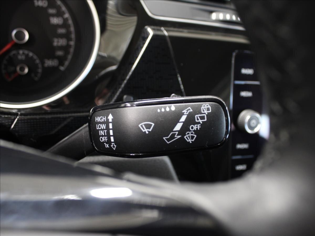 Volkswagen Touran SUV / Terénní 1,2 l 81 kw