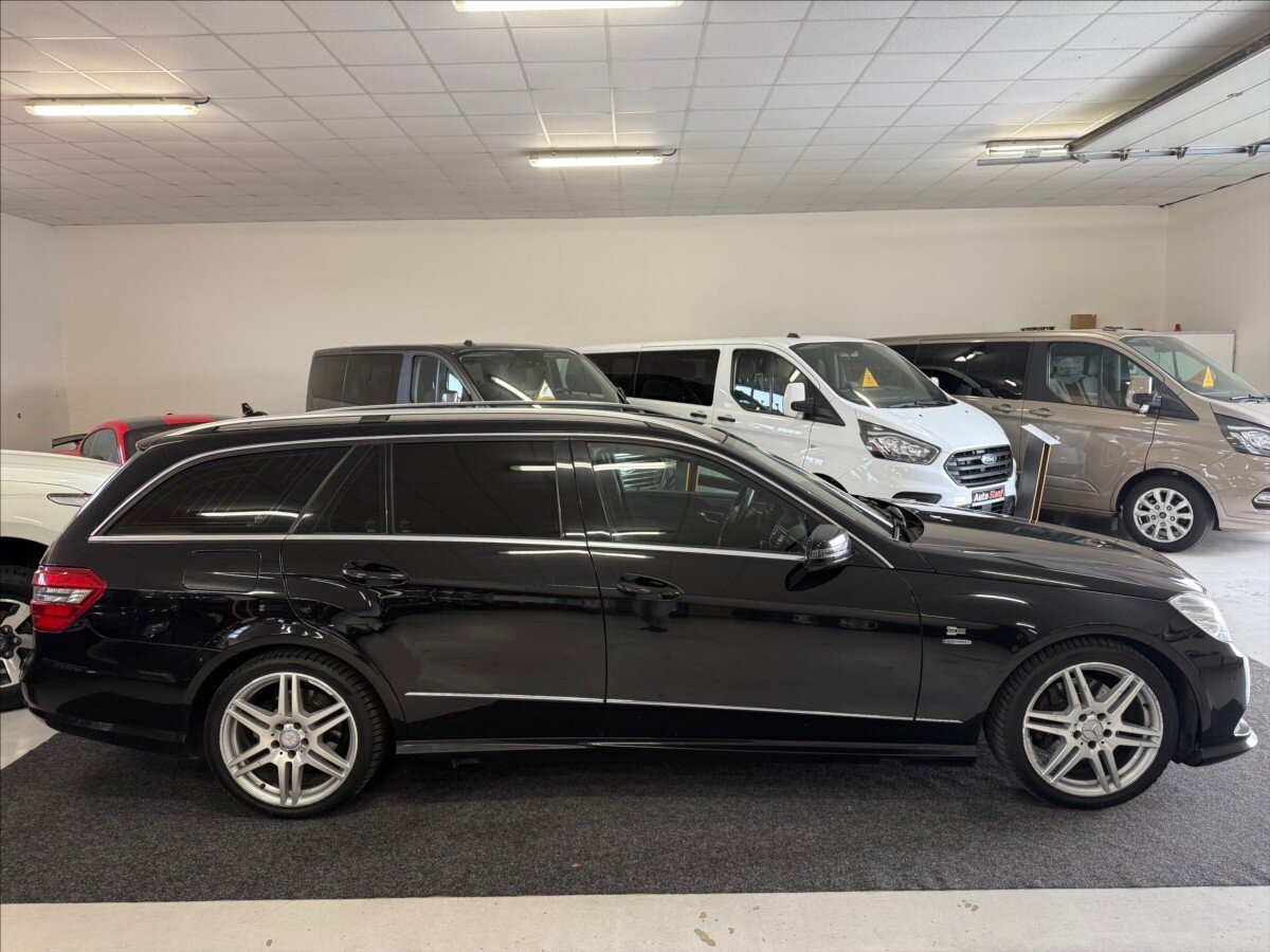 Mercedes-Benz Třídy E Kombi 2,1 l 100 kw