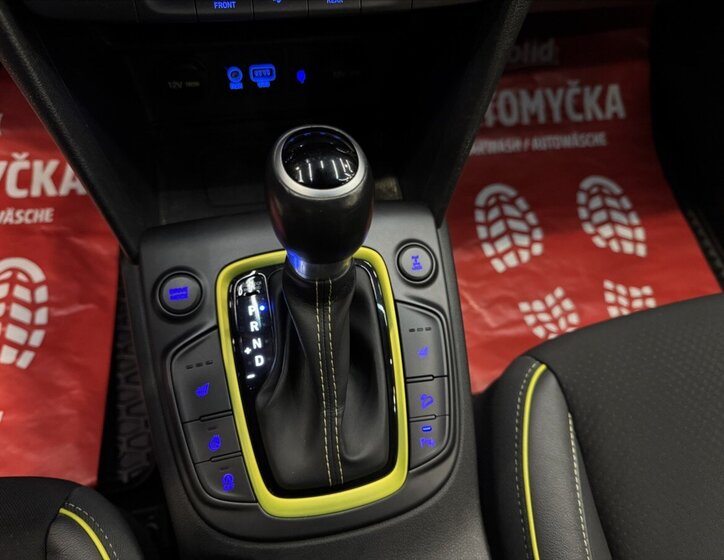 Hyundai Kona SUV / Terénní 1,6 l 130 kw