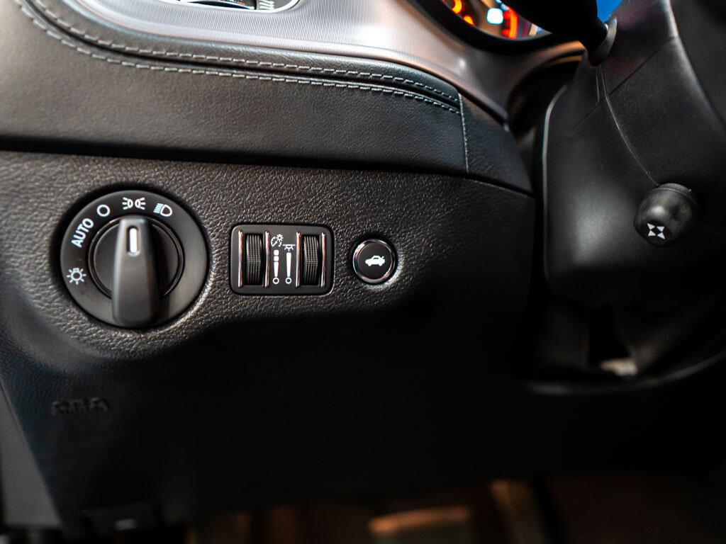 Dodge Charger Sedan 6,4 l 362 kw