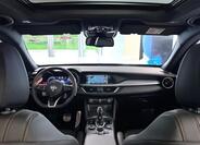 Alfa Romeo Stelvio 22