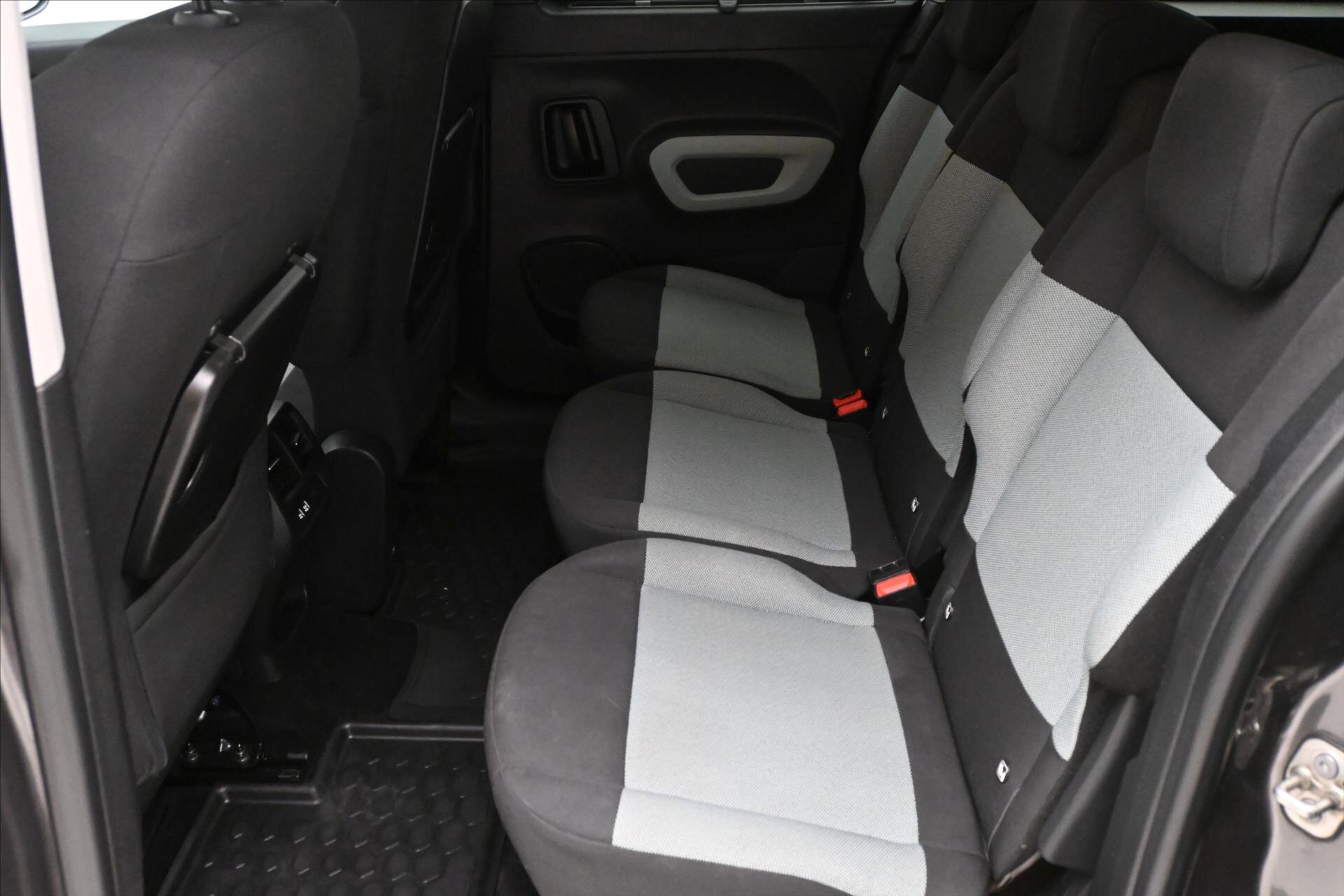 Citroën Berlingo MPV 1,5 l 96 kw