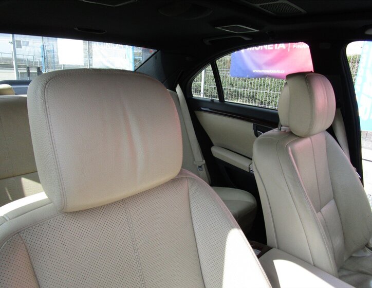 Mercedes-Benz Třídy S Sedan / Limuzína 4,0 l 235 kw