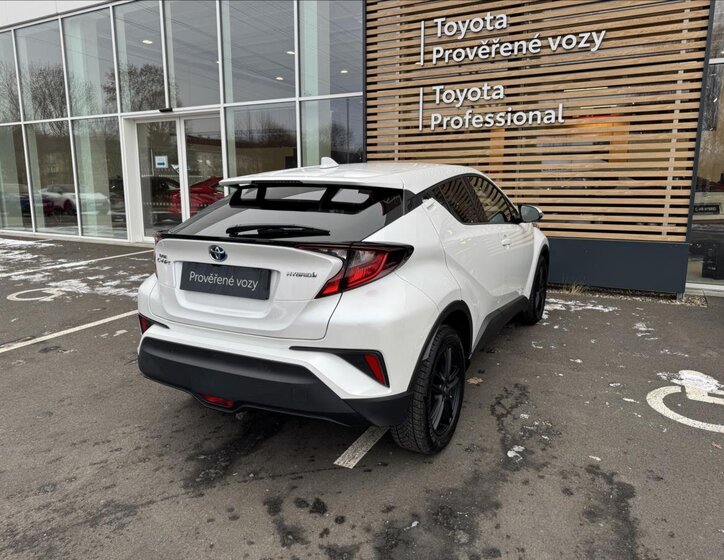 Toyota C-HR Hatchback 1,8 l 72 kw