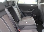 Volkswagen T-Roc 13