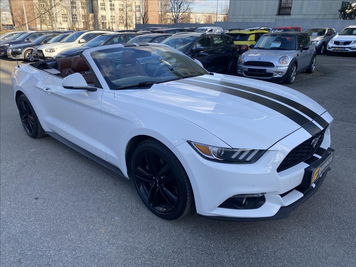 Ford Mustang Kabriolet 2,3 l 233 kw