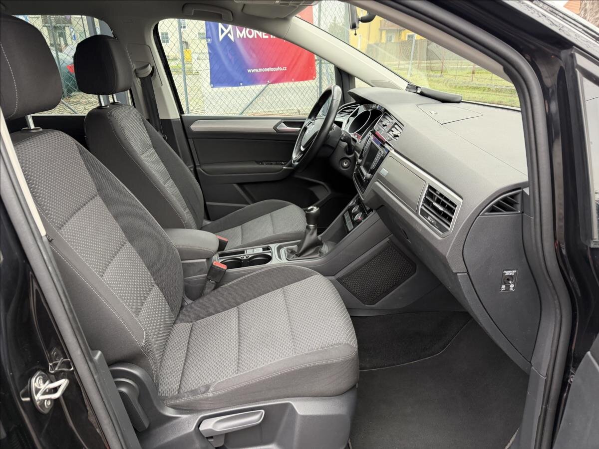 Volkswagen Touran MPV 1,2 l 81 kw