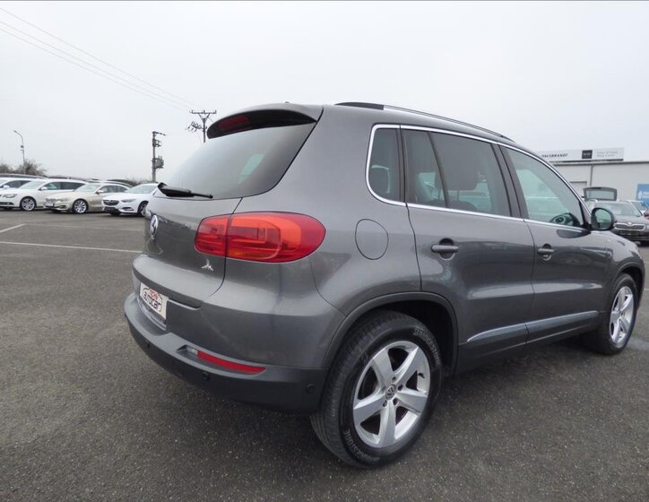 Volkswagen Tiguan Kombi 1,4 l 90 kw
