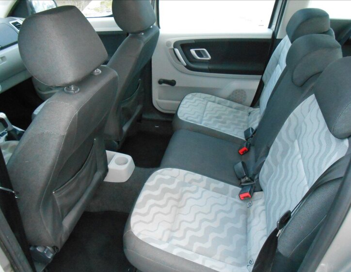 Škoda Roomster Kombi 1,4 l 63 kw