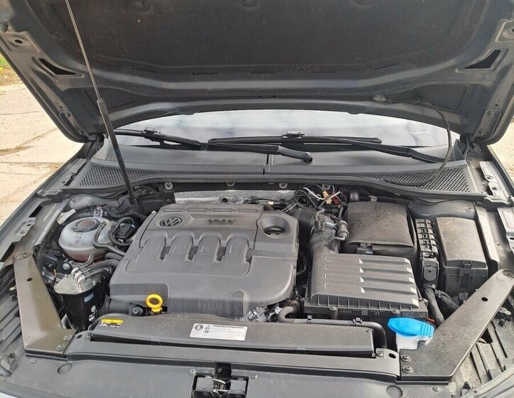 Volkswagen Passat Kombi 0,0 110 kw