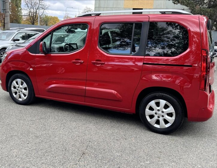 Opel Combo MPV 1,2 l 81 kw
