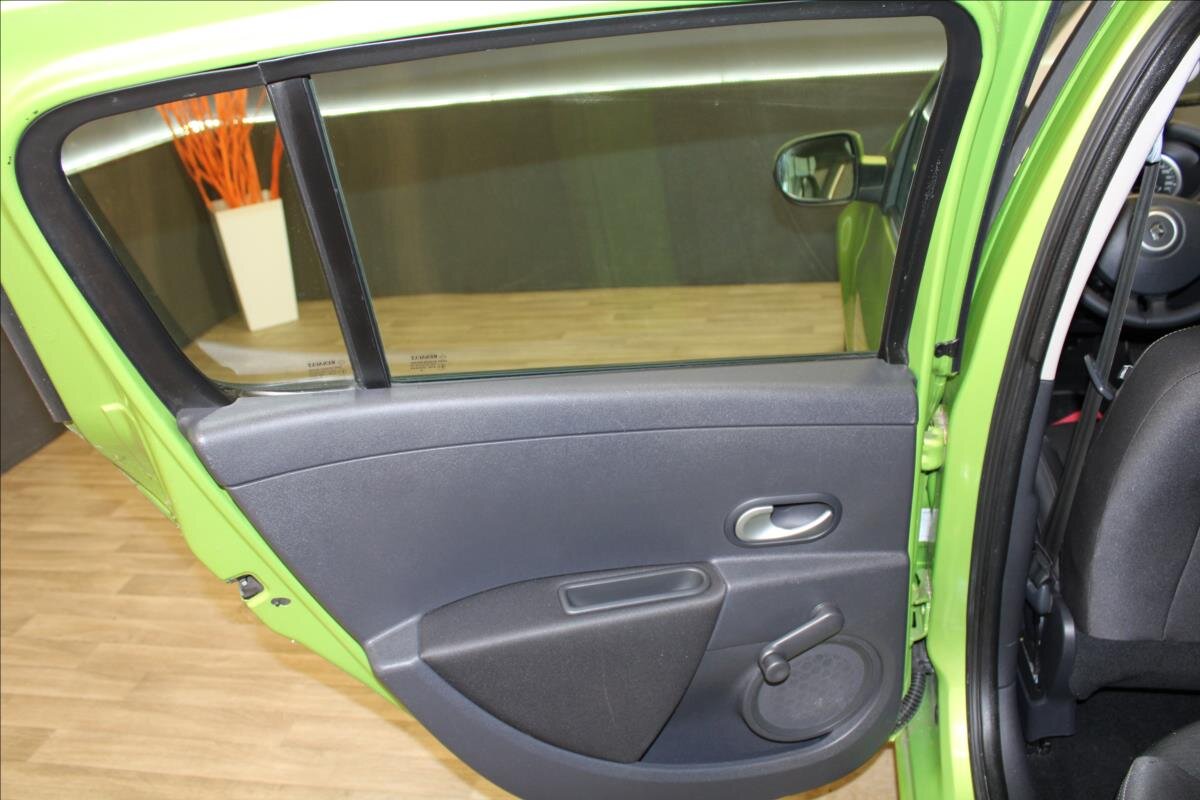 Renault Clio Hatchback 1,1 l 55 kw