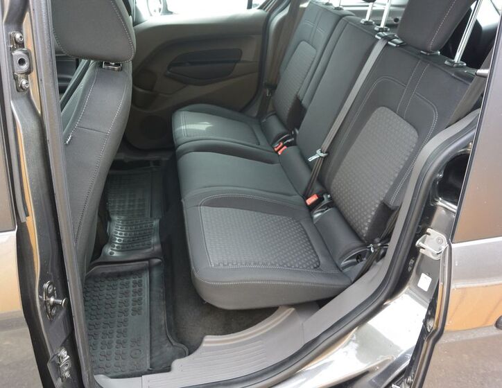 Ford Transit Connect 39