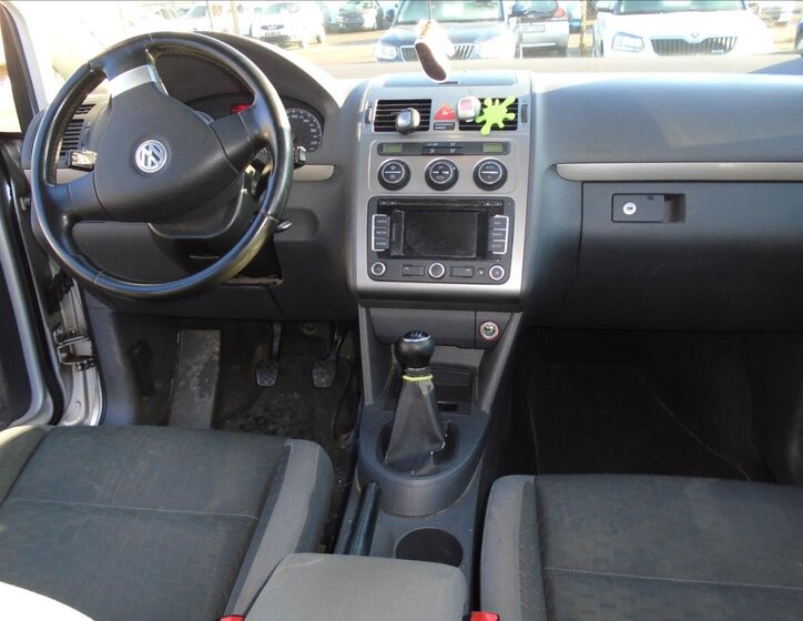 Volkswagen Touran 18