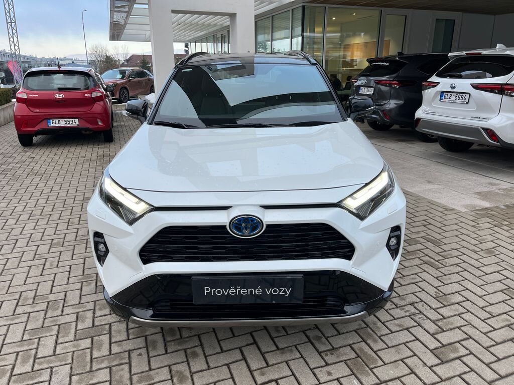 Toyota RAV4 SUV 2,5 l 131 kw