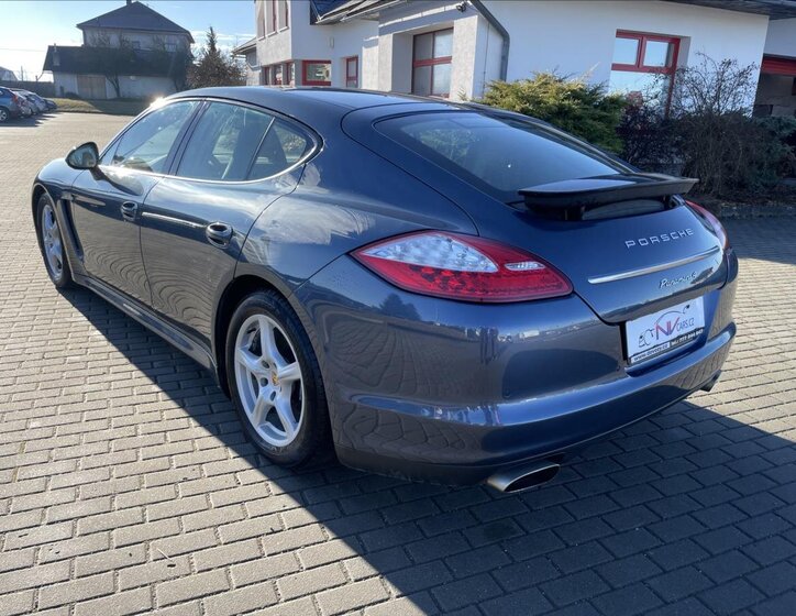 Porsche Panamera Hatchback 3,6 l 220 kw