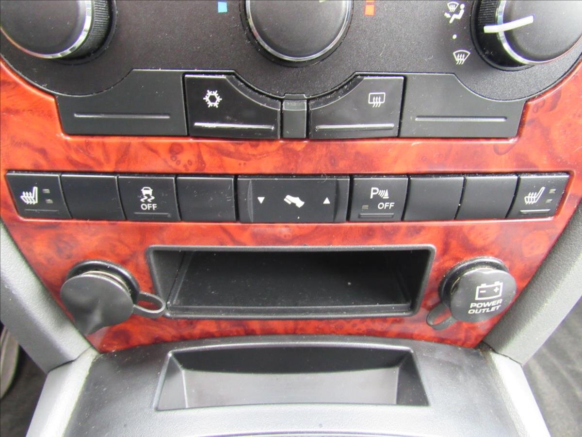 Jeep Grand Cherokee SUV / Terénní 3,7 l 148 kw