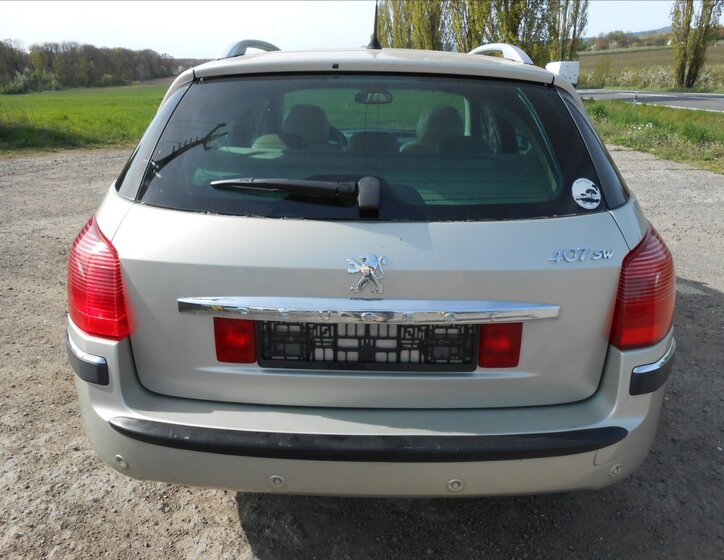 Peugeot 407 Kombi 2,2 l 120 kw