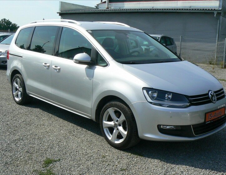 Volkswagen Sharan MPV 2,0 l 103 kw