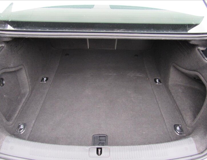 Audi A4 Sedan / Limuzína 2,0 l 110 kw