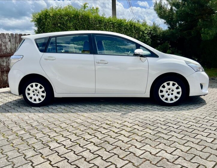 Toyota Verso MPV 1,6 l 82 kw