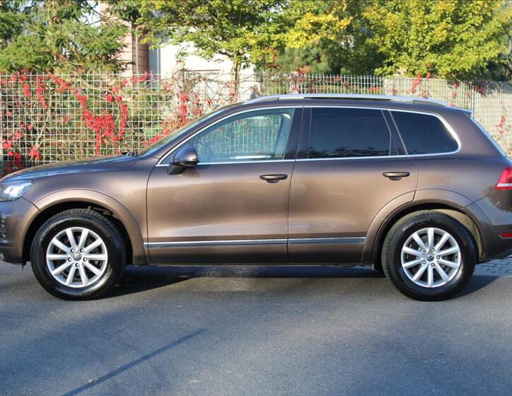 Volkswagen Touareg 6