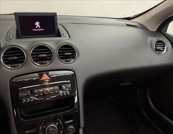 Peugeot 308 Kabriolet 1,6 l 82 kw