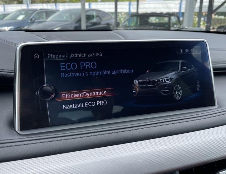 BMW X6 SUV 3,0 l 230 kw