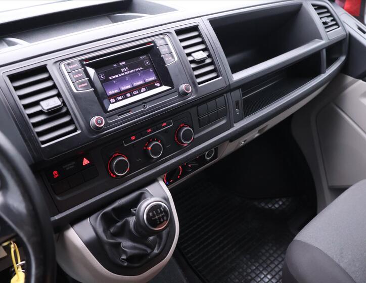 Volkswagen Transporter 17