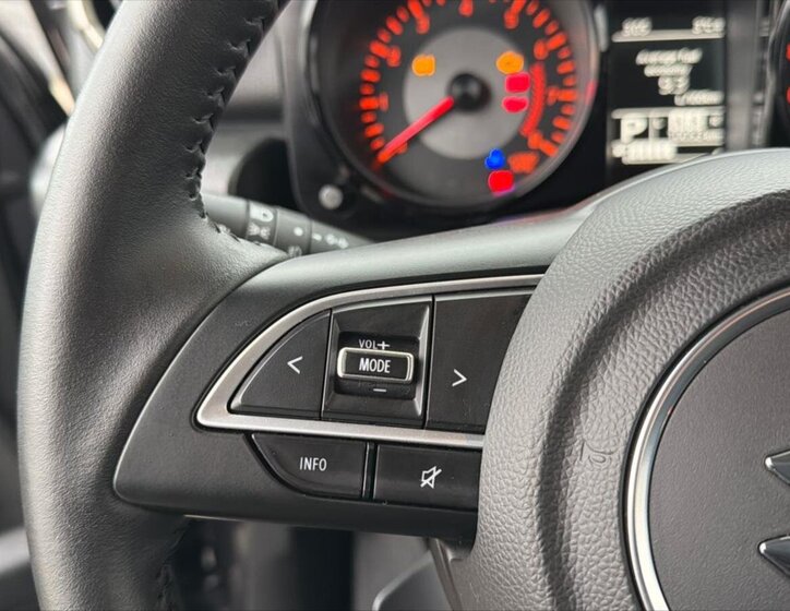 Suzuki Jimny Kombi 1,5 l 75 kw