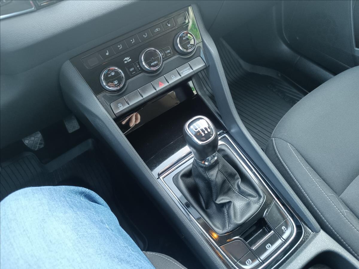 Škoda Karoq SUV / Terénní 2,0 l 85 kw