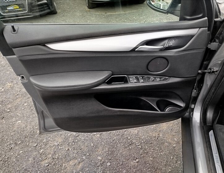 BMW X5 SUV / Terénní 3,0 l 190 kw