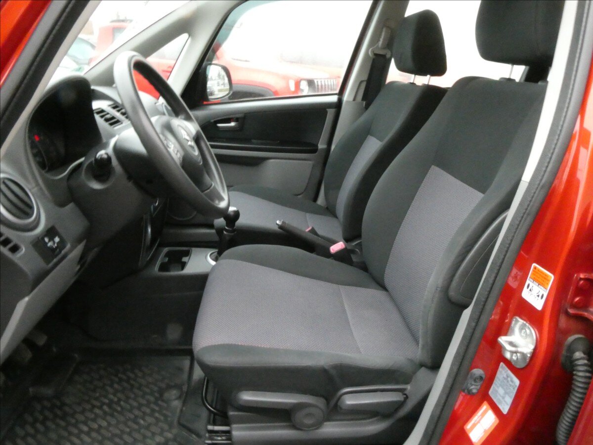 Suzuki SX4