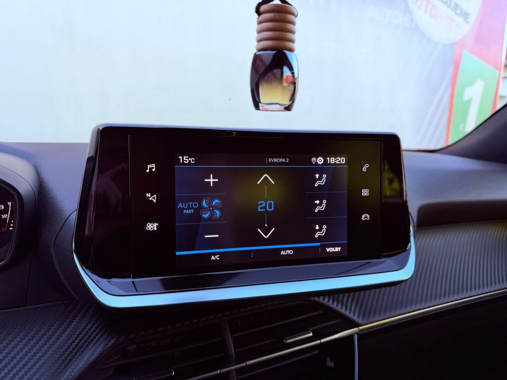 Peugeot 2008 Hatchback 1,2 l 74 kw