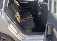 Volkswagen Passat Kombi 1,6 l 77 kw
