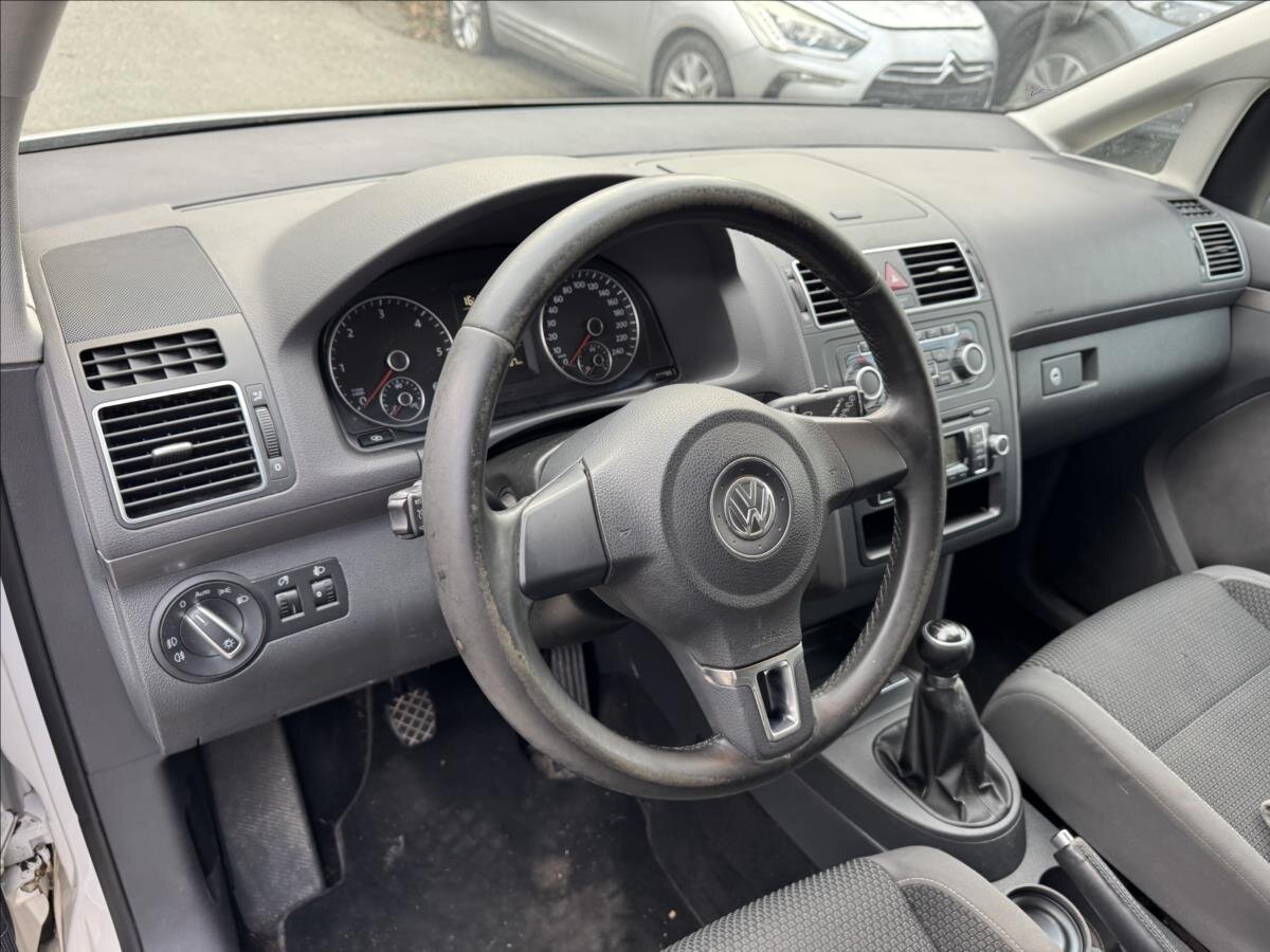 Volkswagen Touran MPV 1,6 l 77 kw