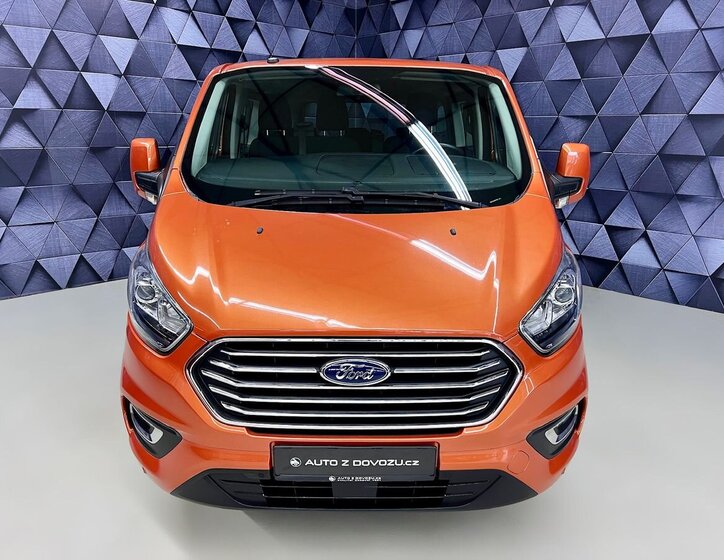 Ford Tourneo Custom 3