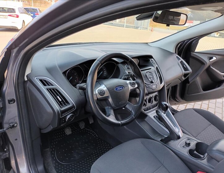 Ford Focus Kombi 998,0 92 kw