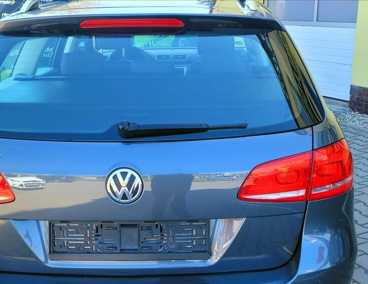 Volkswagen Passat Kombi 1,4 l 90 kw